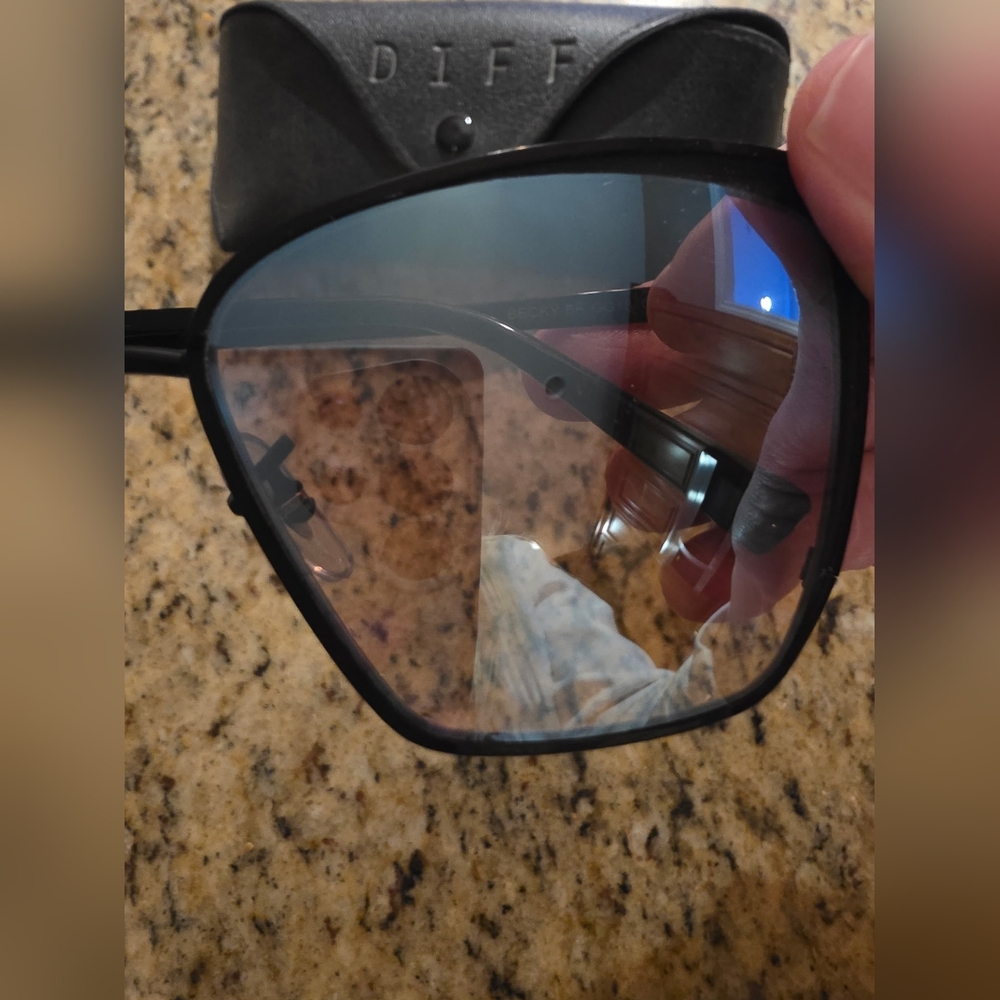Black Sunglasses with Case - Picture 4 of 4